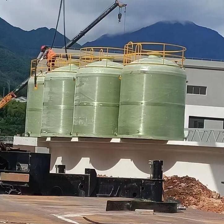1800x6050 FRP 貯蔵タンク 排水バルブ,腐食耐性 FRP 化学タンク